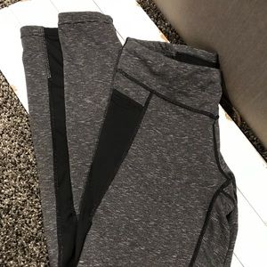 Lucy leggings size small